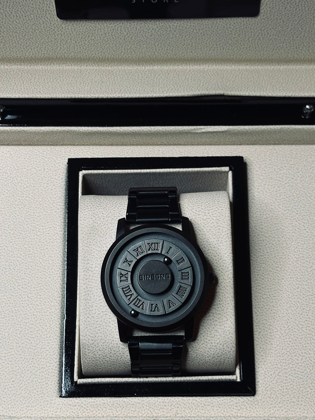 BINDBOND Arm-Less Watch