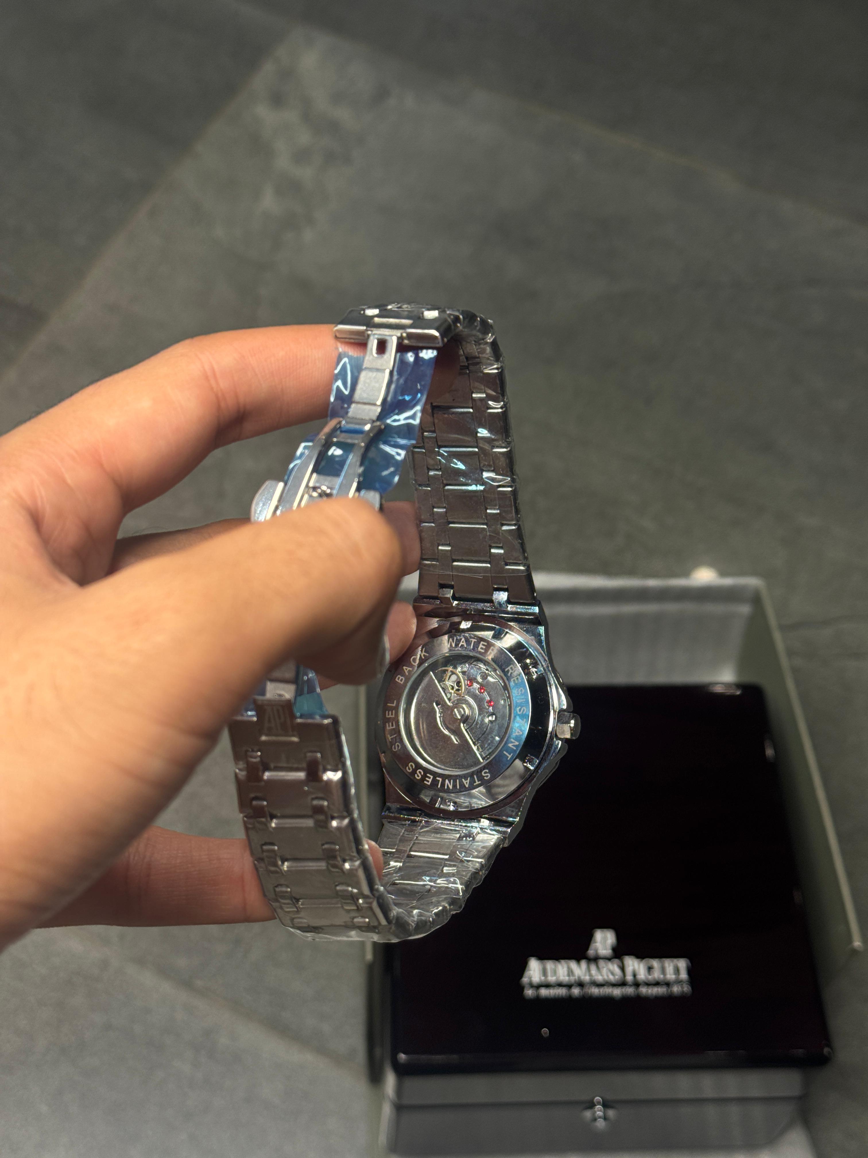 AP Chain (swiss movement)