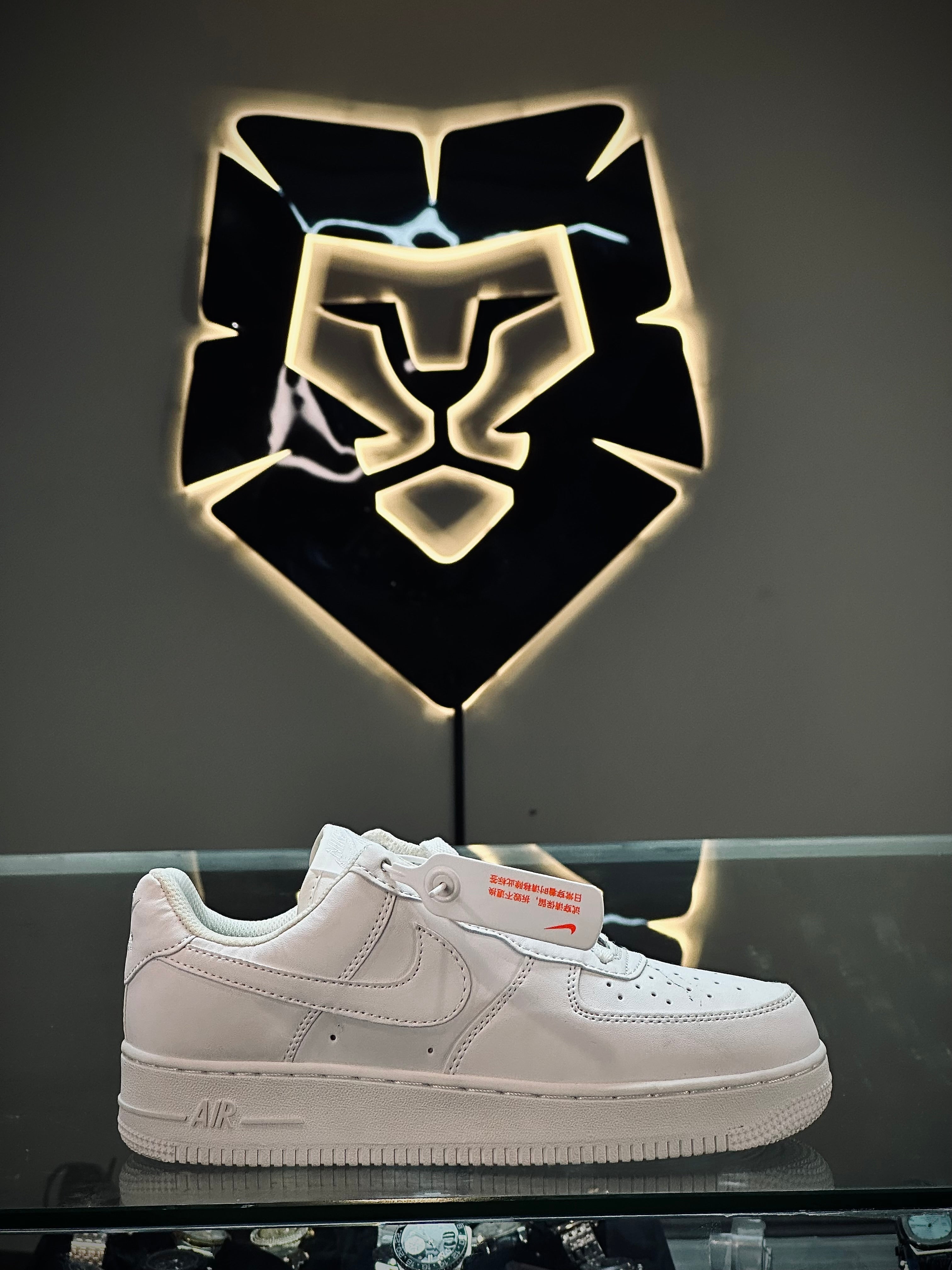 Nike AirForce 1 (simple)